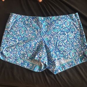 ONE HOUR SALE Lilly Pulitzer patterned shorts
